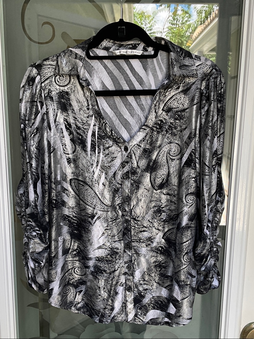 The Limited Black & White Paisley-Print Button Down Shirt